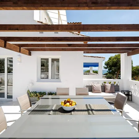 Banus - Banus - Playas Del Duque - Luxury 3br - 3ba Penthouse - Huge Outdoor Terrace - Lounge & Outdoor Dining - Partial Sea Views - 35,000 M2 Tropical Gardens - S Pools - Ideal For Families Marbella
