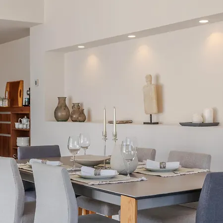 Banus - Banus - Playas Del Duque - Luxury 3br - 3ba Penthouse - Huge Outdoor Terrace - Lounge & Outdoor Dining - Partial Sea Views - 35,000 M2 Tropical Gardens - S Pools - Ideal For Families Lejlighed Marbella