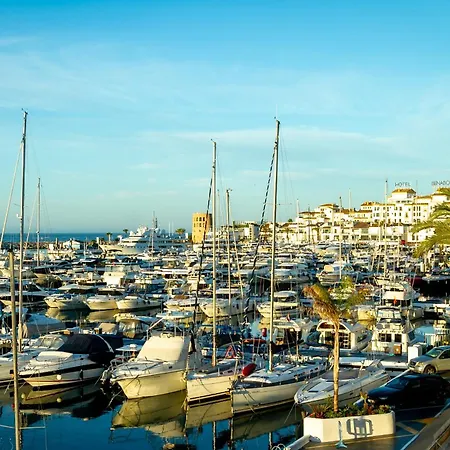 Banus - Banus - Playas Del Duque - Luxury 3br - 3ba Penthouse - Huge Outdoor Terrace - Lounge & Outdoor Dining - Partial Sea Views - 35,000 M2 Tropical Gardens - S Pools - Ideal For Families Lejlighed *