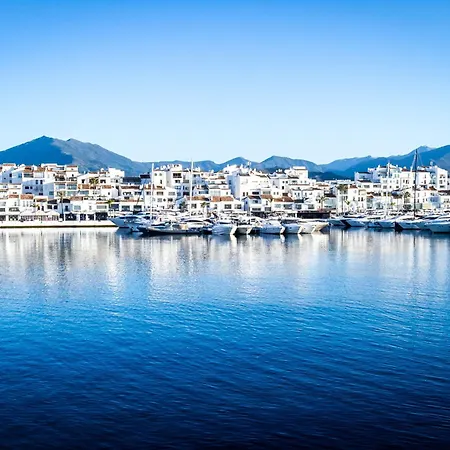 Banus - Banus - Playas Del Duque - Luxury 3br - 3ba Penthouse - Huge Outdoor Terrace - Lounge & Outdoor Dining - Partial Sea Views - 35,000 M2 Tropical Gardens - S Pools - Ideal For Families Lejlighed Marbella