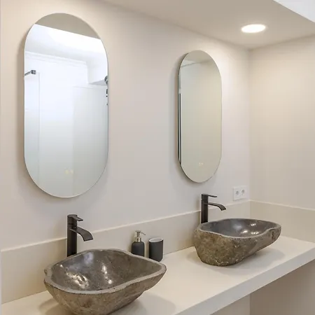 Banus - Banus - Playas Del Duque - Luxury 3br - 3ba Penthouse - Huge Outdoor Terrace - Lounge & Outdoor Dining - Partial Sea Views - 35,000 M2 Tropical Gardens - S Pools - Ideal For Families Marbella